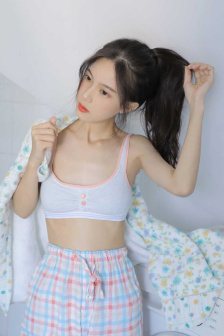 和僧侣的交行之夜樱花